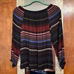 Tribal Jeans peasant blouse.